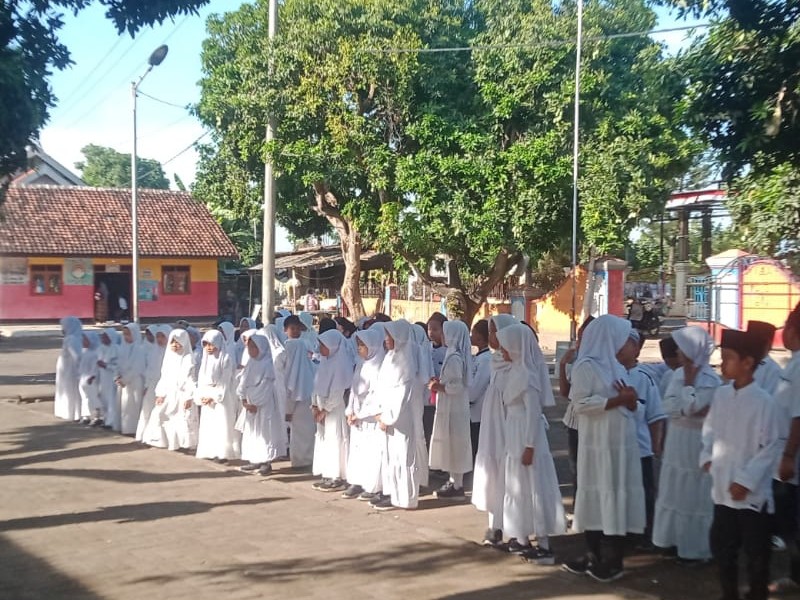 Peringatan Hari Santri di SD Negeri 2 Landangan Meriah dengan Beragam Kegiatan Edukatif dan Seru